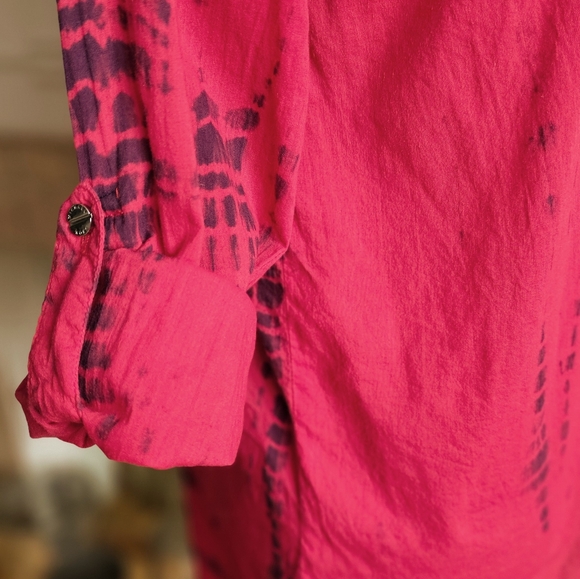 Michael Kors button-down shirt,  size 4. - Picture 8 of 10